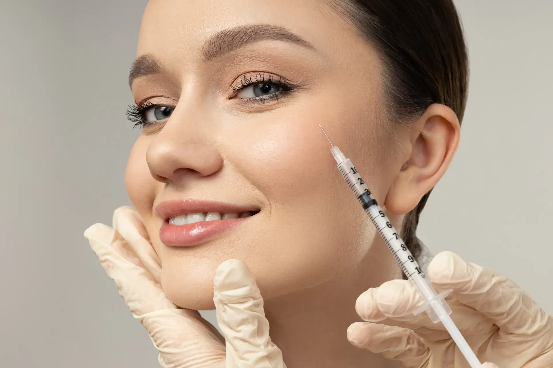 Before and after result of skin rejuvenation at The Quantum Clinics