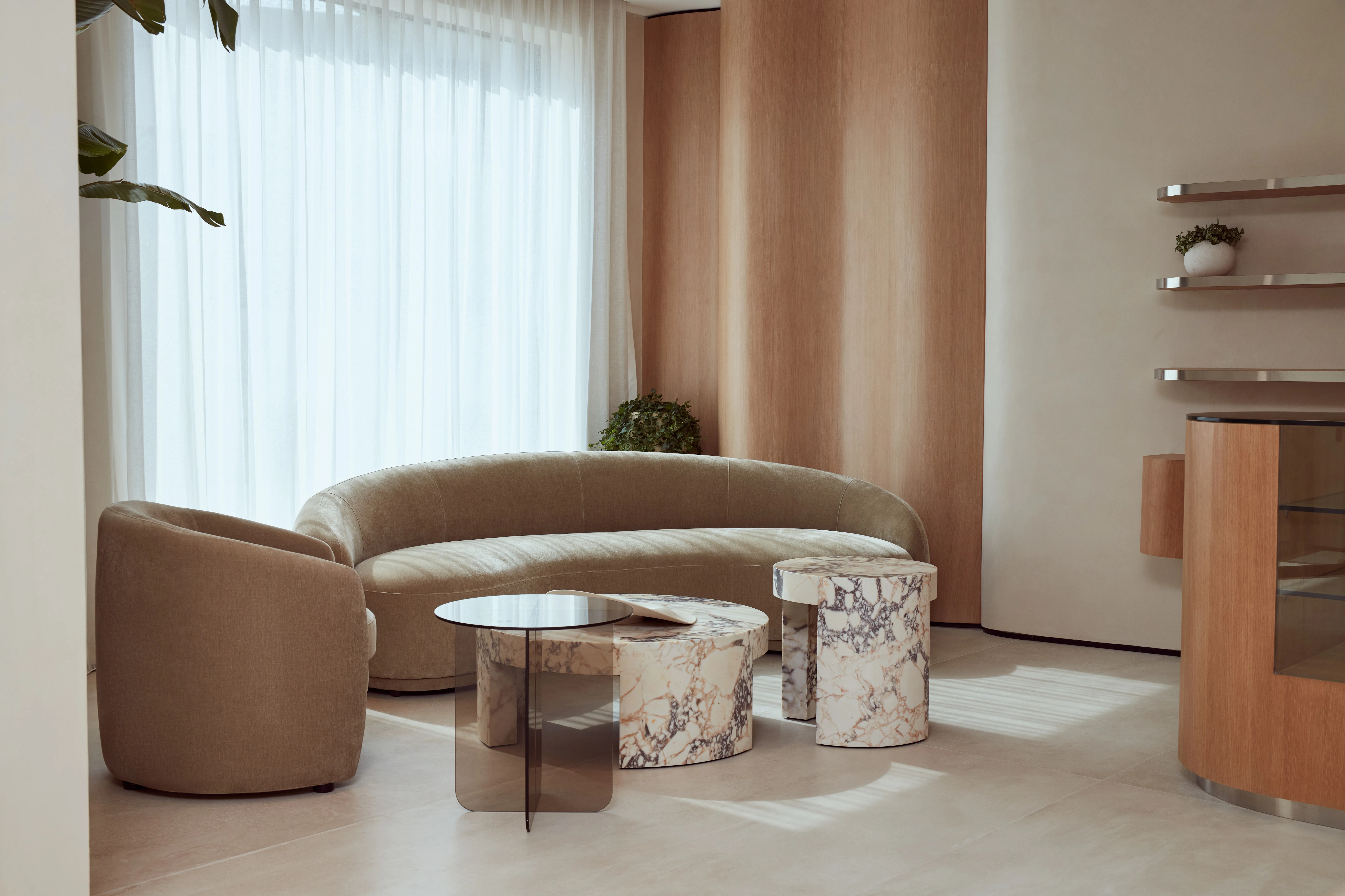 Elegant reception area of The Quantum Clinics in Dubai